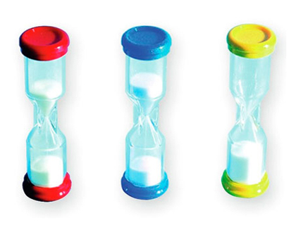 SABLIER PLASTIQUE PAIS RSISTANT ASSORTIMENT 1/2/3 MINUTES 10X2.5CM 3 COLORIS LOT 3 UNITS